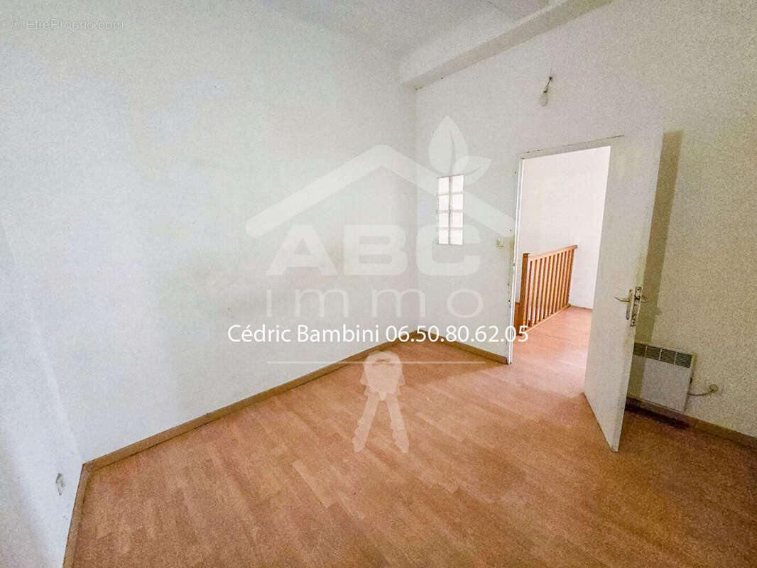 Appartement à SAINT-MAXIMIN-LA-SAINTE-BAUME