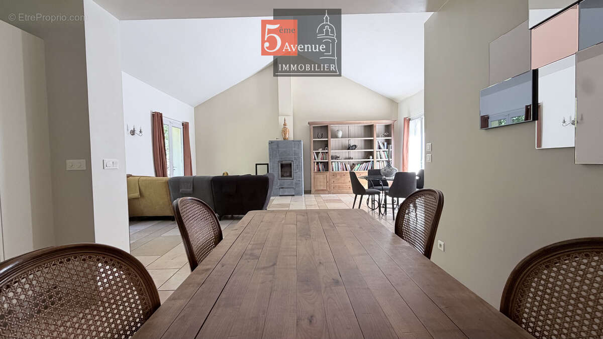 Maison familiale avec double espace de vie, domaine du Lys à Lamorlaye - photo 6