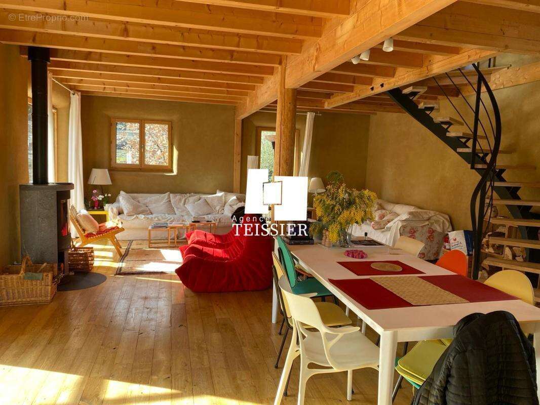 Maison à BANNE