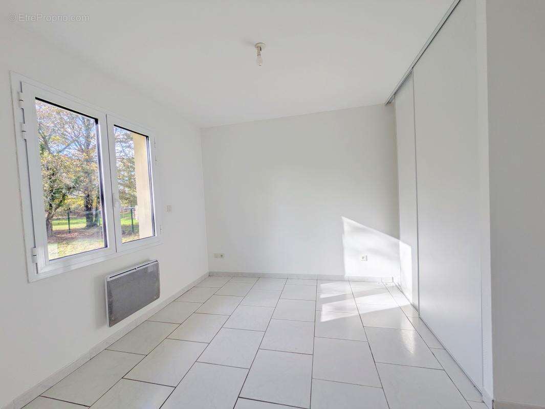 Maison à NAUJAC-SUR-MER