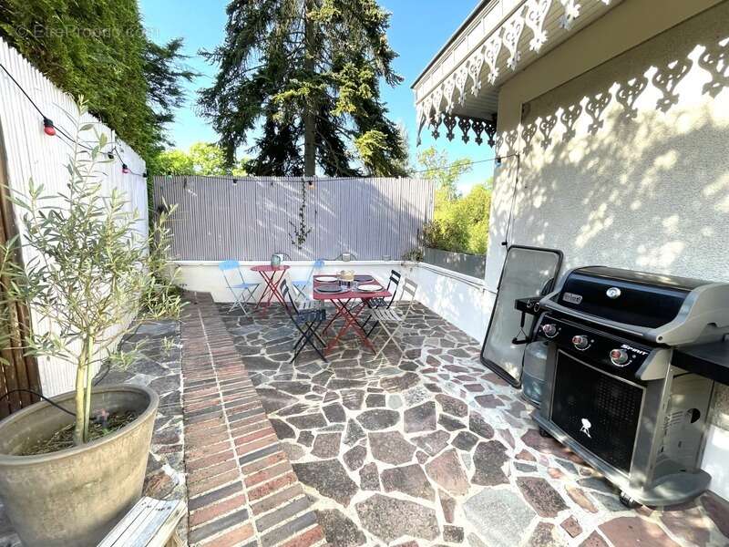 Maison à LA CELLE-SAINT-CLOUD