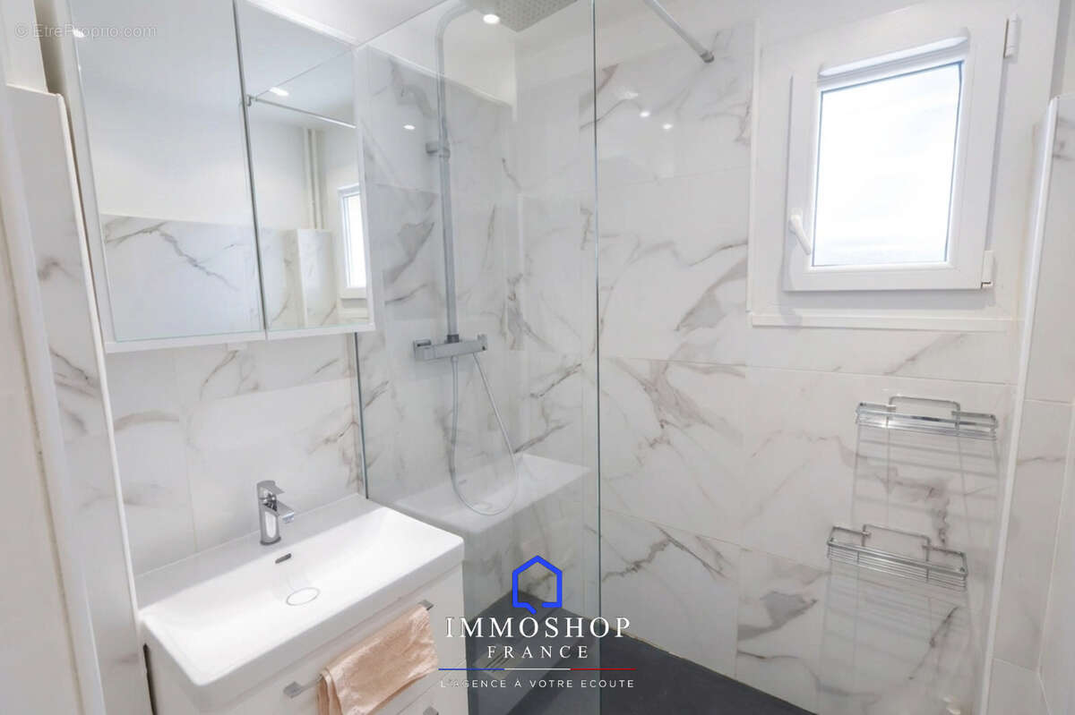 Appartement T4 74m2 - Saint-Julien 13012 - photo 11