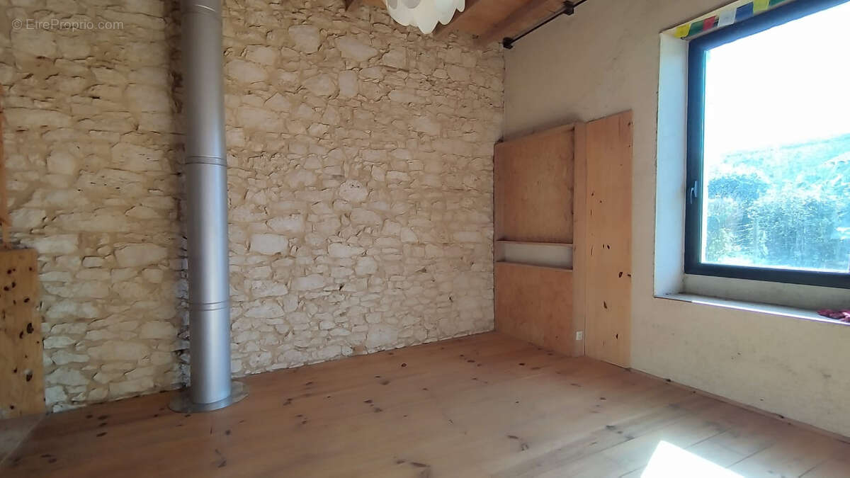 Maison à MAUVEZIN