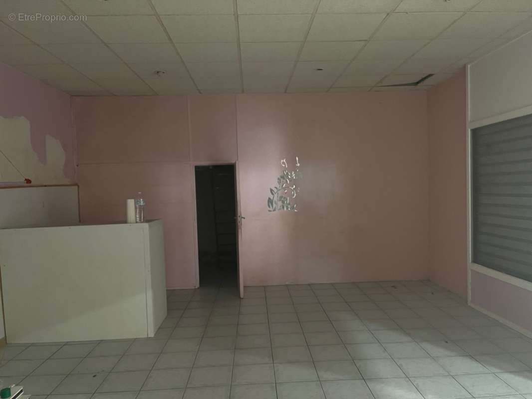 Commerce à SCHOELCHER