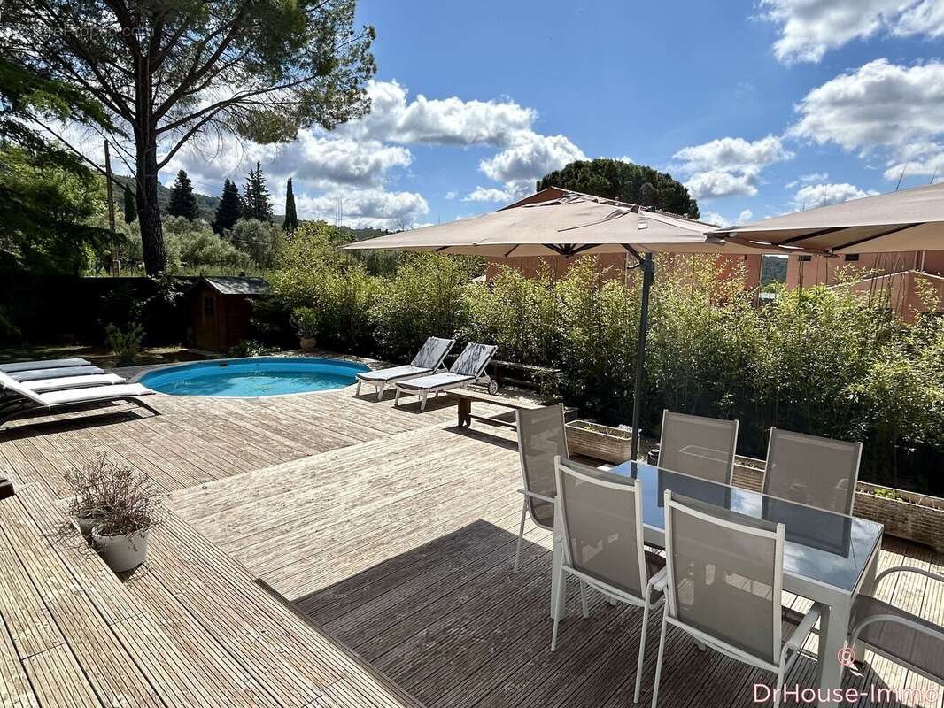 Maison à VILLECROZE