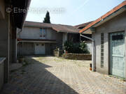 Maison à SAINT-ROMAIN-LE-PUY