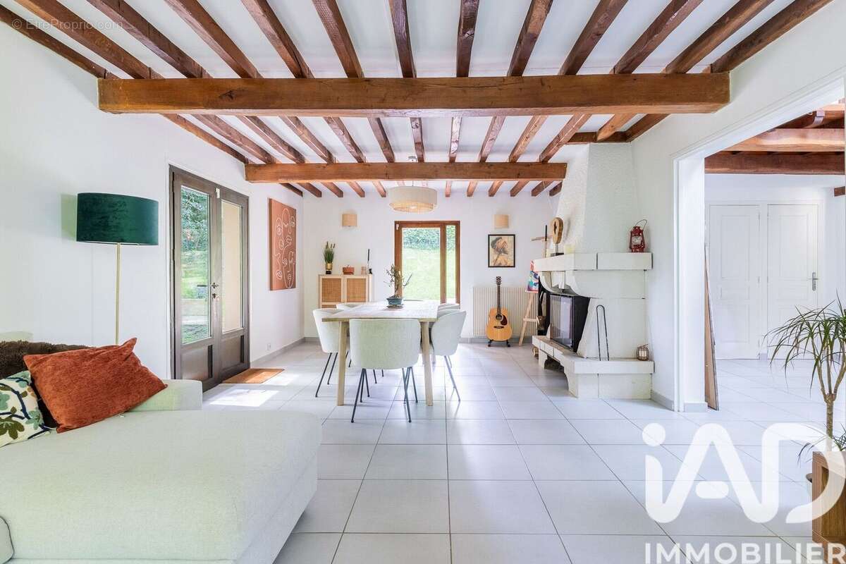 Photo 5 - Maison à LINAS