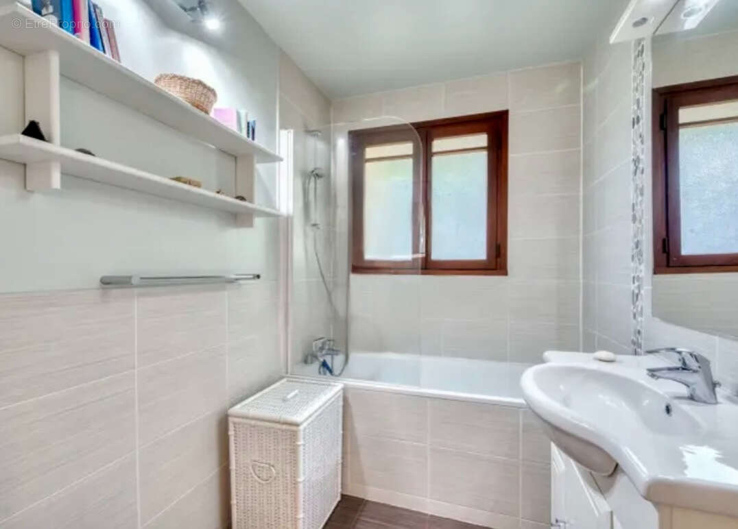 Appartement à MAISONS-LAFFITTE