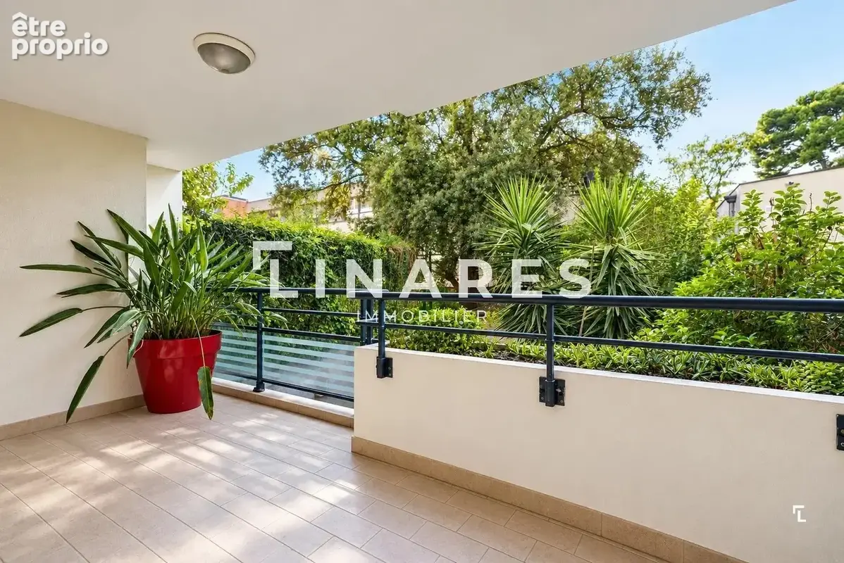 LE ROLAND – Appartement T3 de 76 m² - Terrasse – 13008 - photo 1