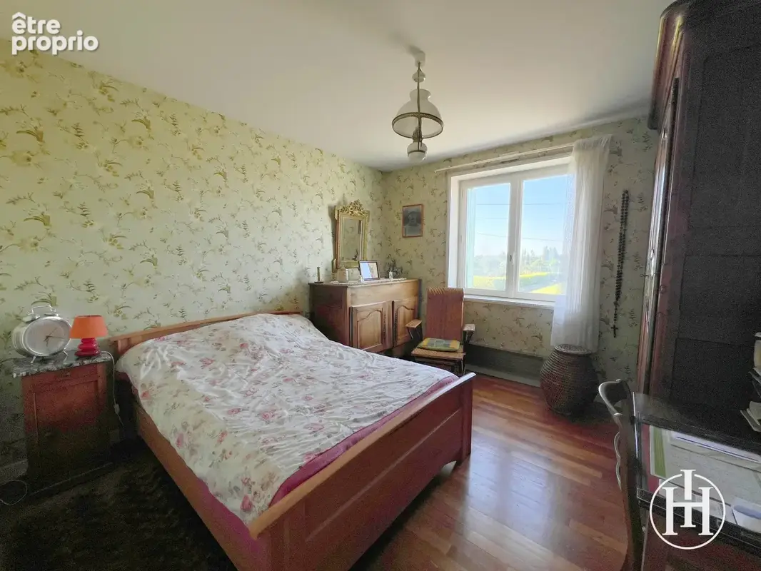Maison familiale avec jardin arboré et dépendances   Orcenais - photo 6