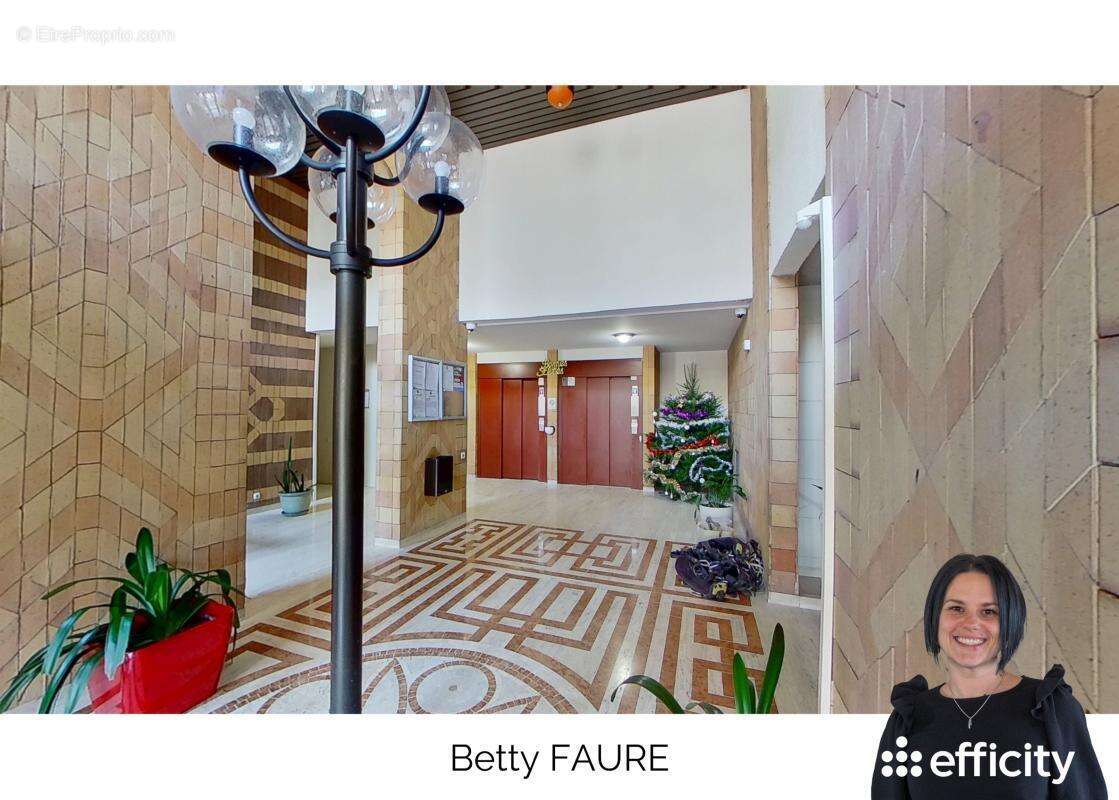 Appartement à SAINT-ETIENNE