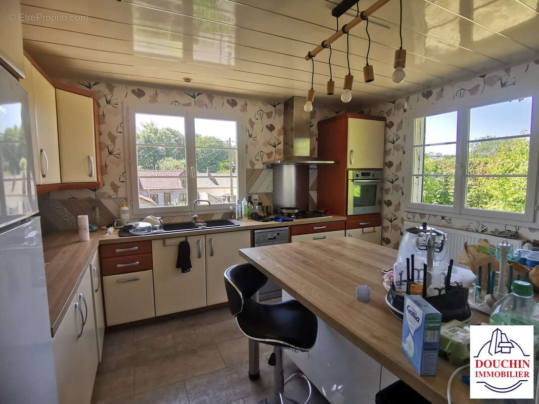 Maison 145 m² à Vauchelles-Les-Quesnoy  - photo 2