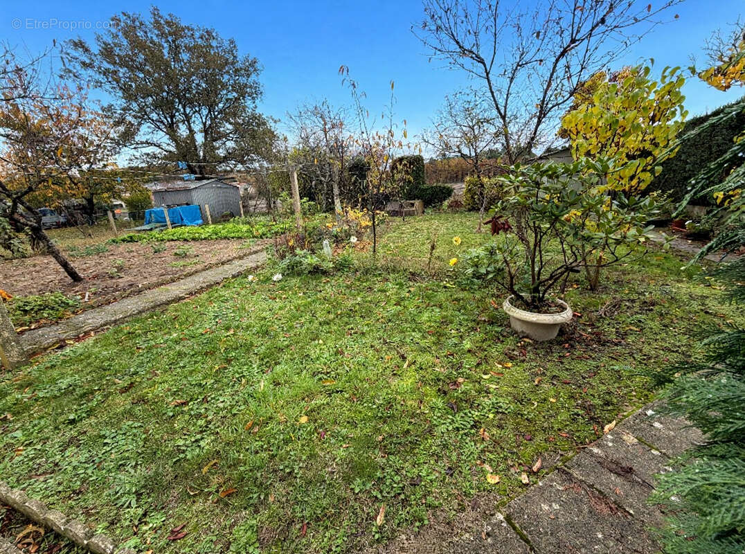 Maison à LE BREIL-SUR-MERIZE