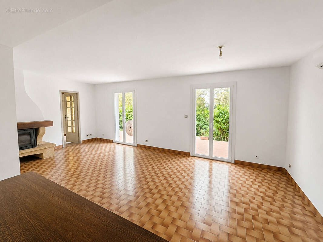 Maison 5 pièces à vendre à Lambesc - Rare sur le marché - photo 4