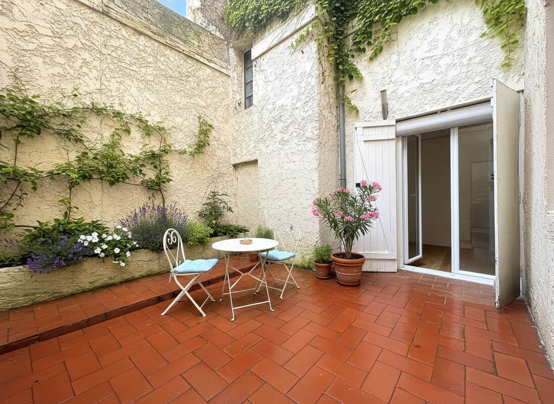 Appartement à BORDEAUX