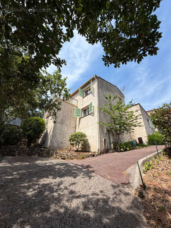 LA GAUDE VILLAGE - Maison individuelle 5 Pièces avec PISCINE - photo 17