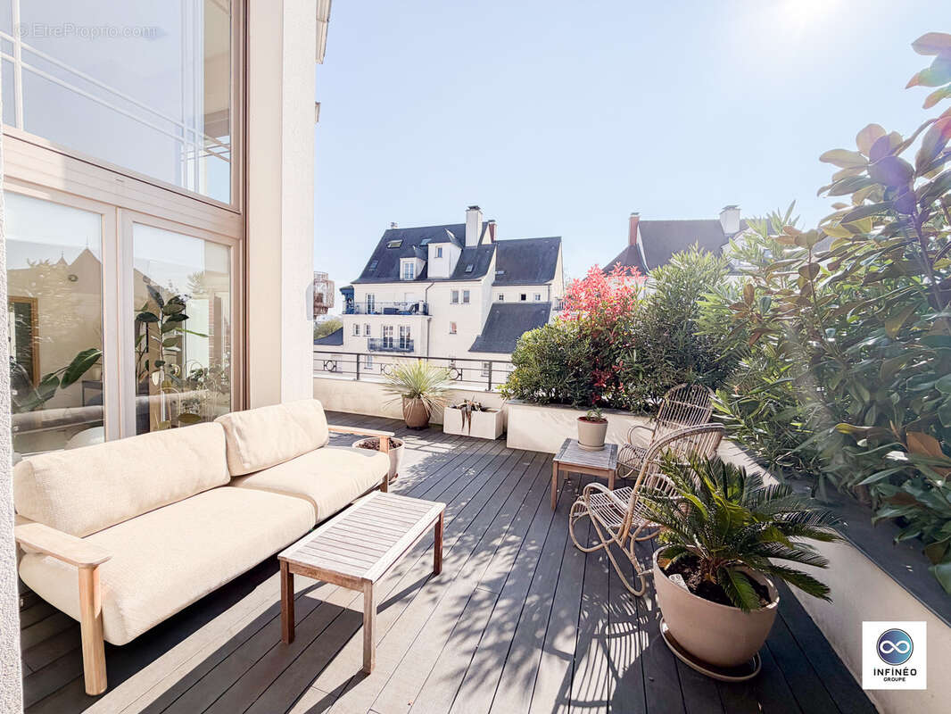 Appartement à LE PLESSIS-ROBINSON