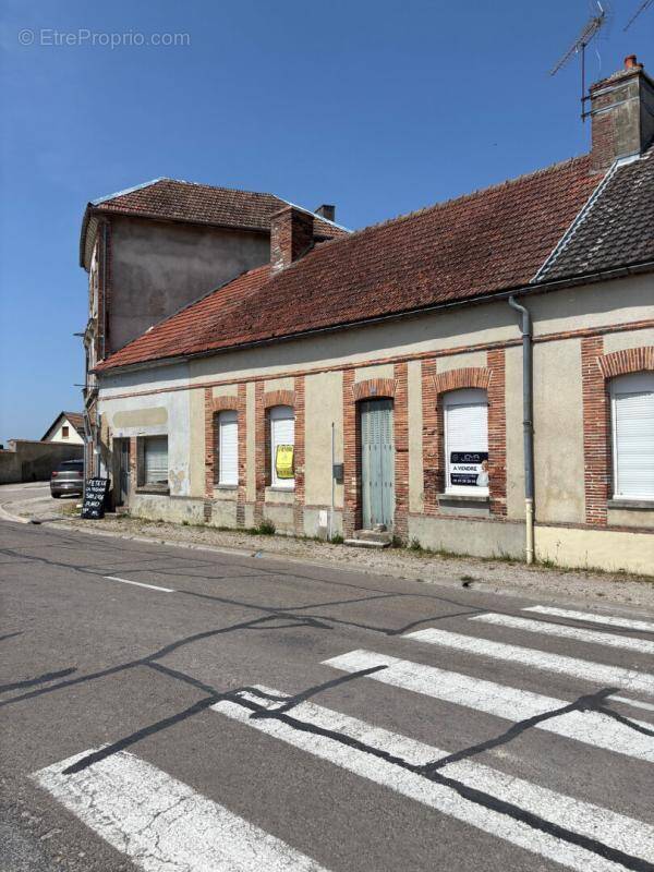 Maison à PLANCY-L'ABBAYE