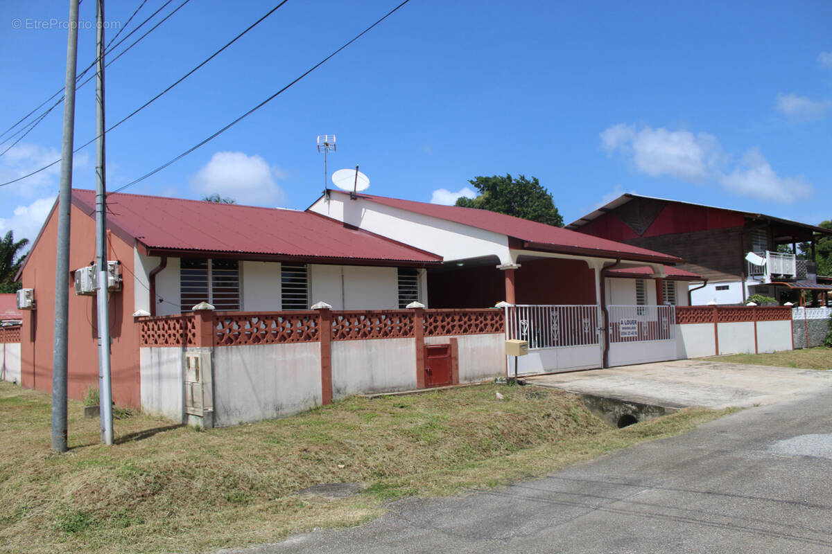 Maison à SINNAMARY