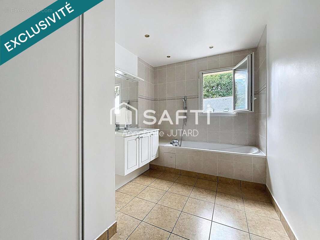 Photo 5 - Maison à BALLAN-MIRE