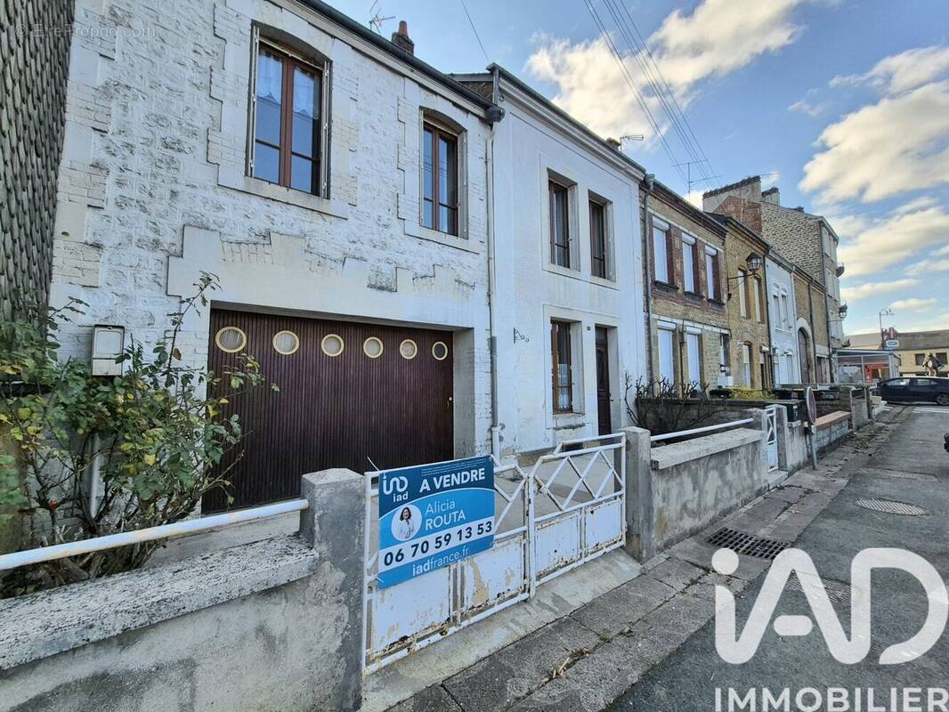 Photo 1 - Maison à FLOING