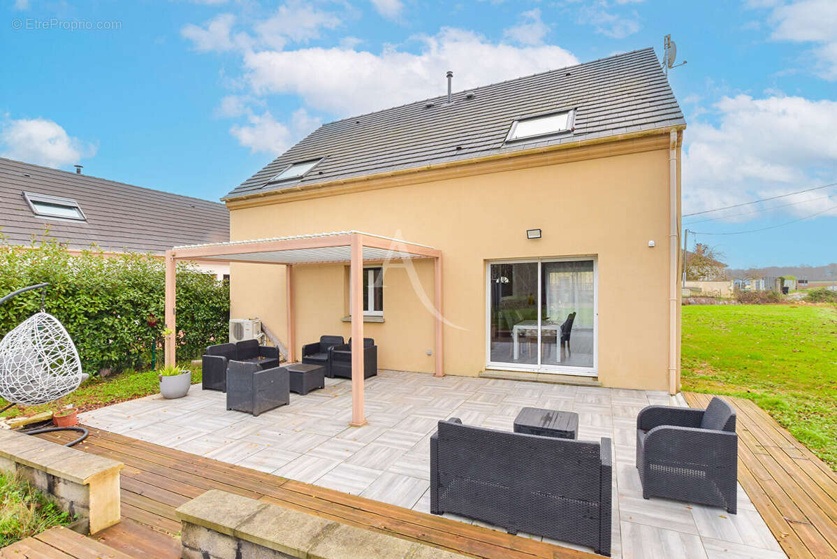 Maison à EVRY-GREGY-SUR-YERRE