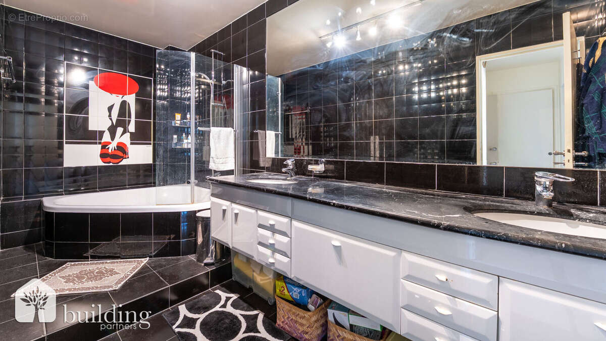 Pasteur - Appartement de 102.88m² avec balcon - photo 11