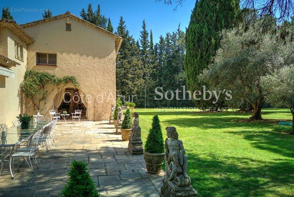 Maison à AURIBEAU-SUR-SIAGNE