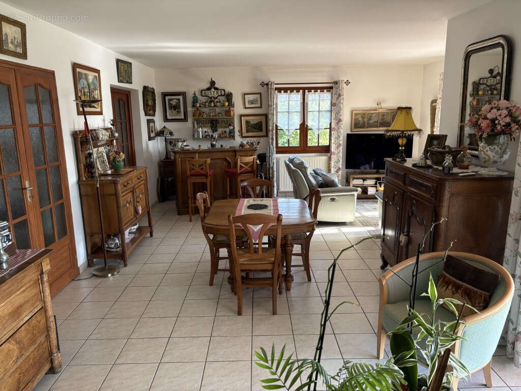 Maison à JUILLAC