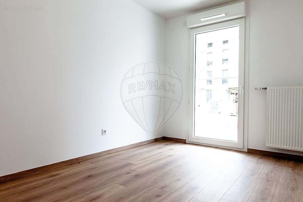 Appartement à CHALLES-LES-EAUX