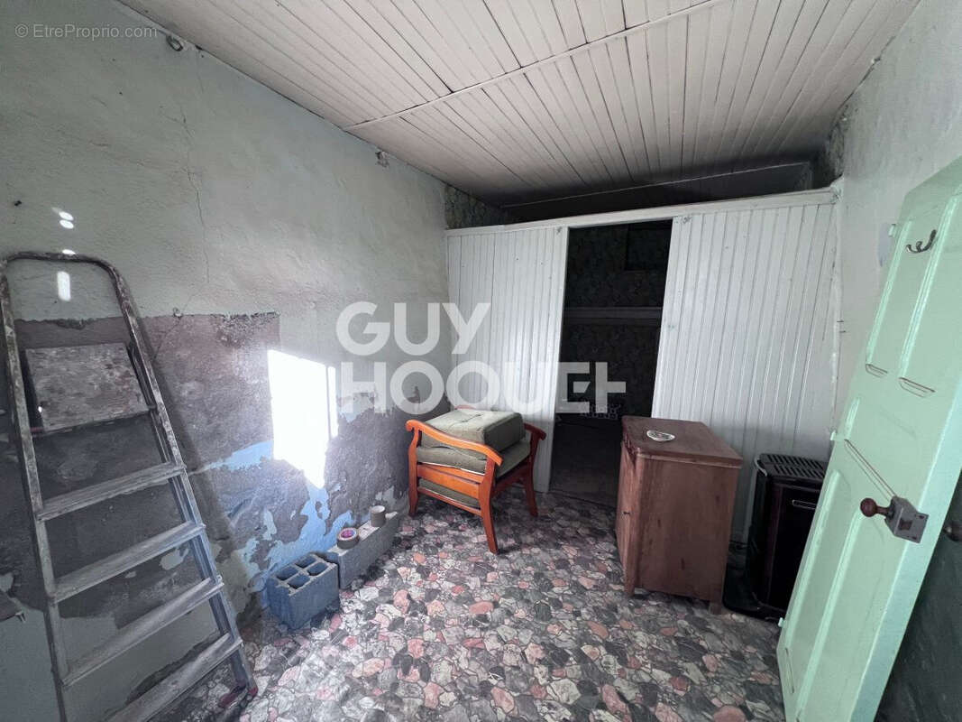 Maison à LA ROCHE-BLANCHE