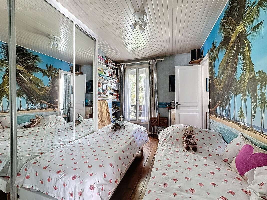 Appartement à PARIS-18E