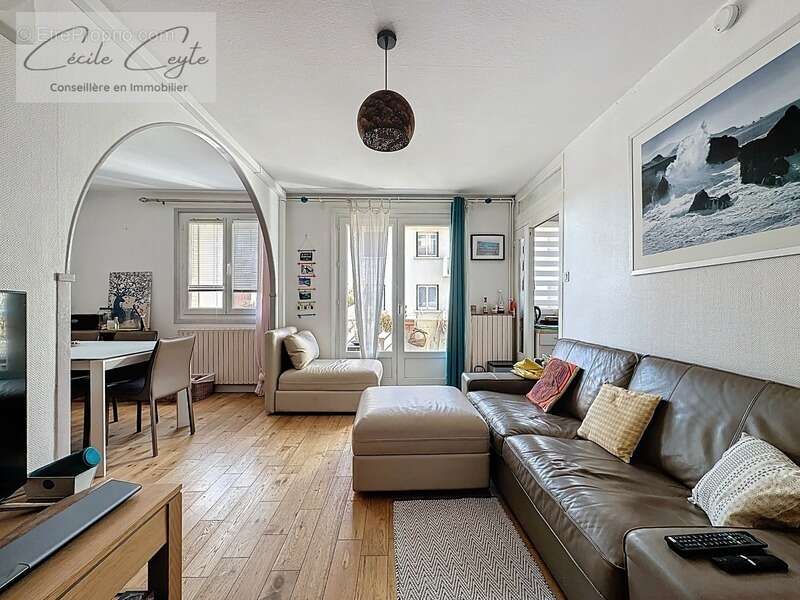 Appartement à LA TRONCHE