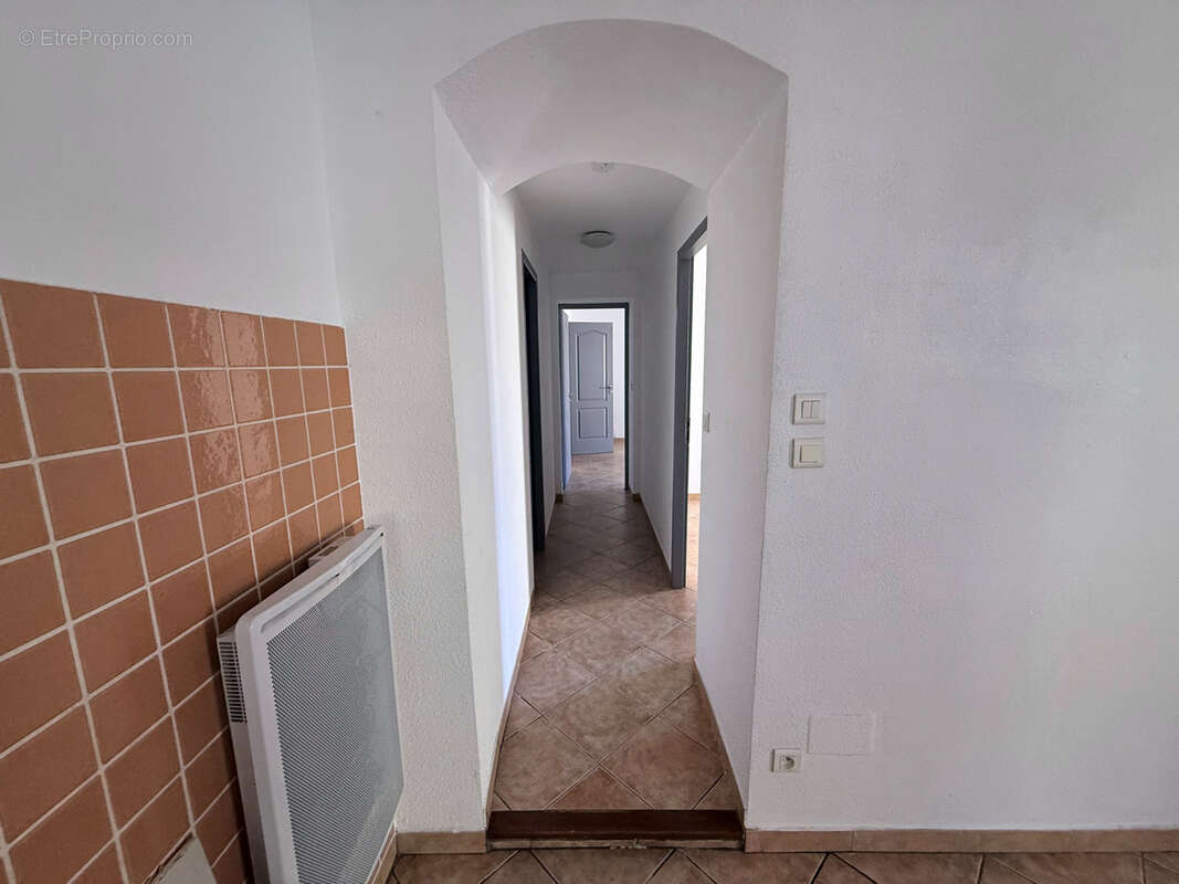 Appartement à LE ROVE