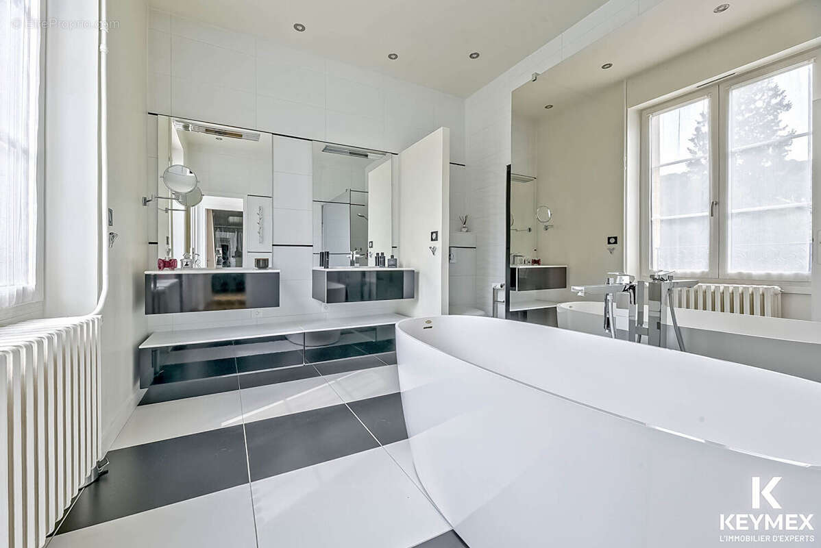 Maison à L'ISLE-ADAM