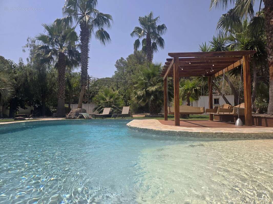 Villa de 150 m² – 3 chambres – piscine – jardin paysager de 1 500 m² - photo 3