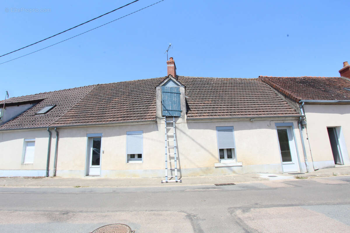Campagne, maison T4 de 95 m2 avec deux garages et une grange, jardin - photo 16