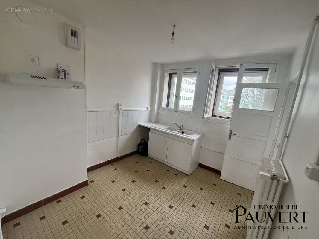 Idealement situee, appartement t3 - 2eme etage dans une copropriete a la pointe energetique ! - photo 3
