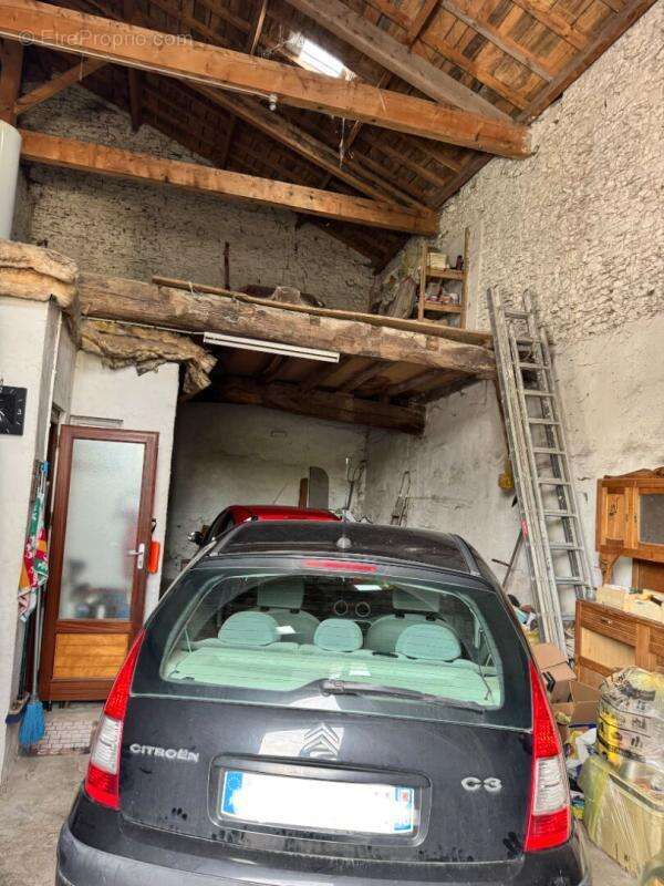 Maison à CHERVES-RICHEMONT