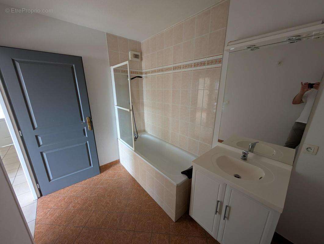 Appartement à LA BREDE