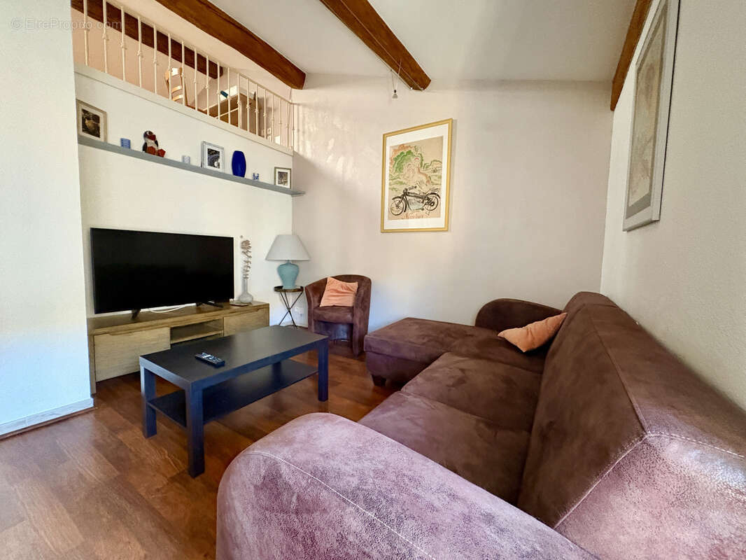 Appartement à SAINT-CHINIAN