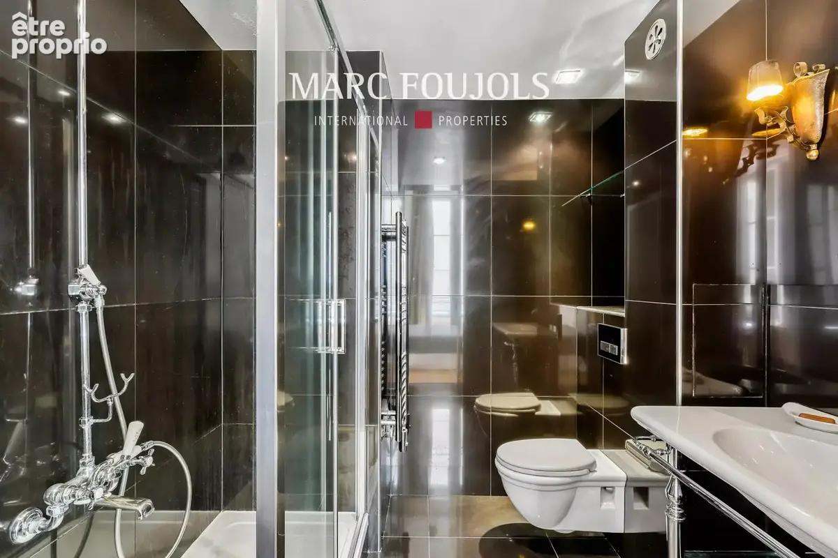 Paris III. Deux pièces de charme. - photo 14