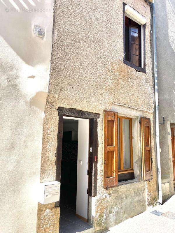 Maison à PEZENS