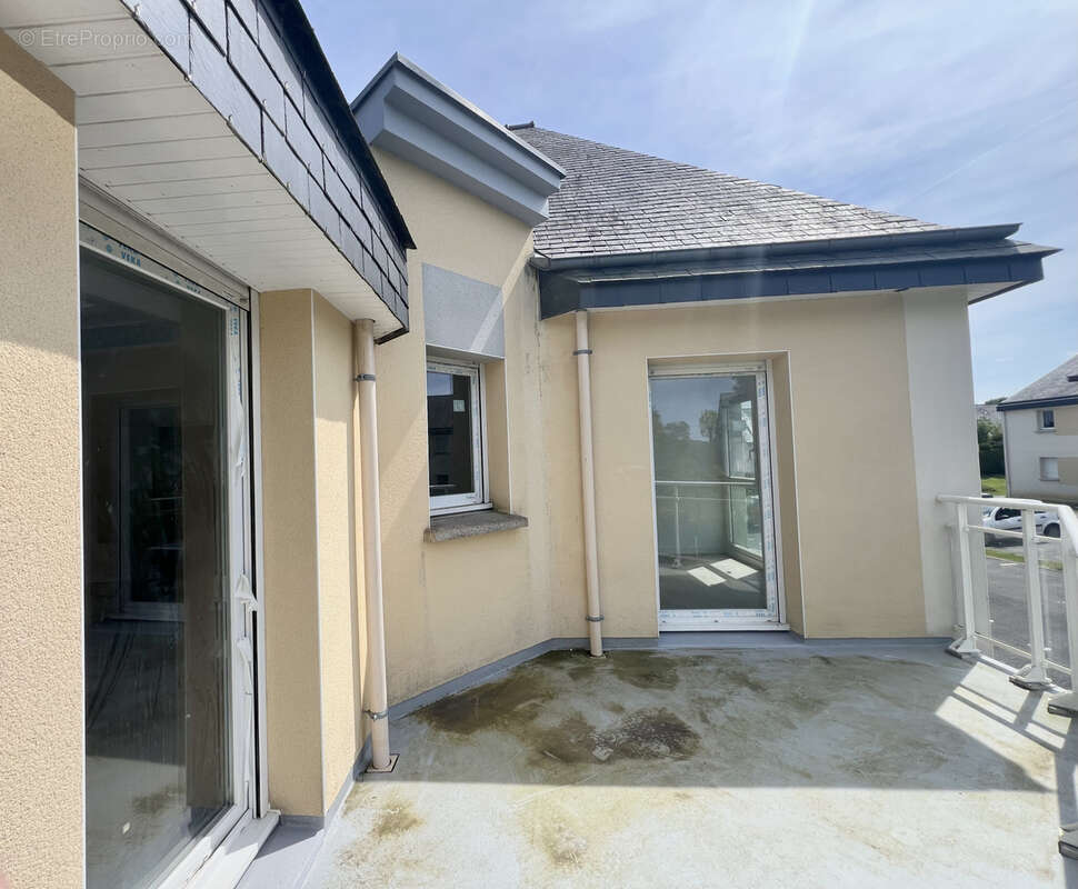 Appartement à MATIGNON