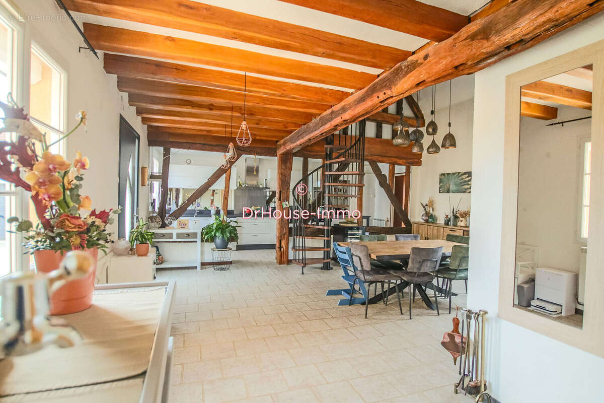 Maison à COURVILLE-SUR-EURE