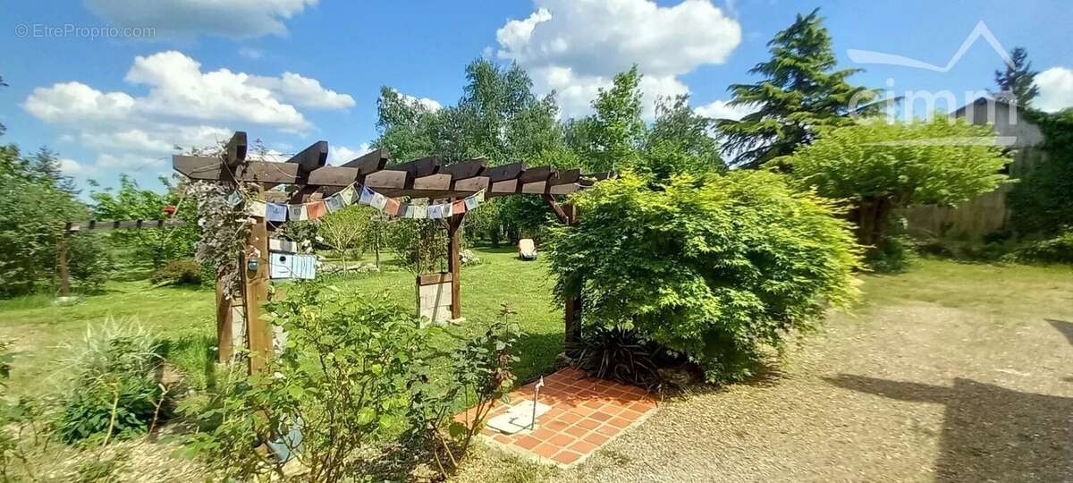 Maison à HUISSEAU-SUR-COSSON