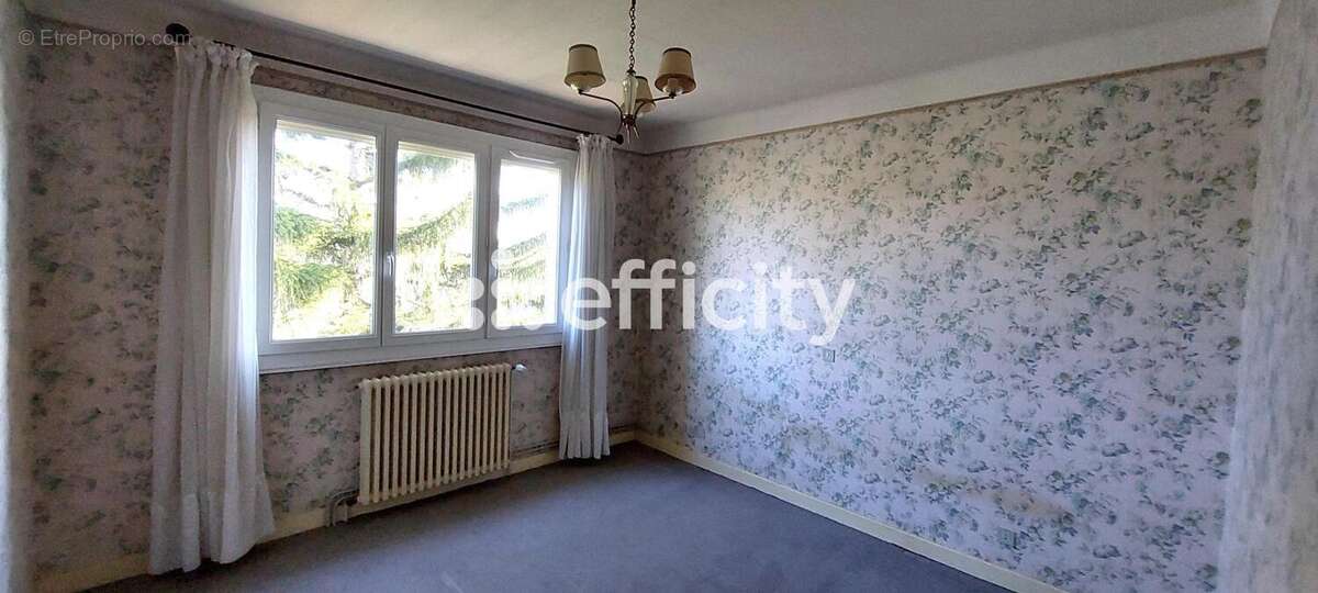 Maison 144 m² à Saint-Rambert-D'albon  - photo 11