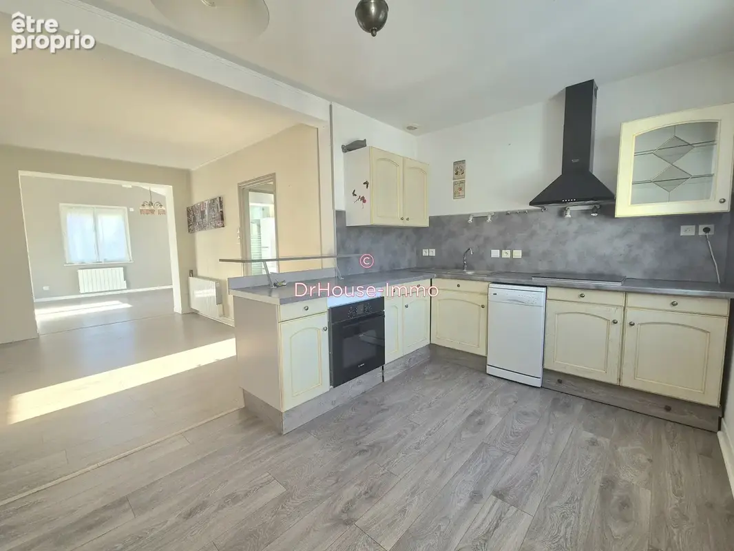 Maison 91 m² à Saint-Remy  - photo 15