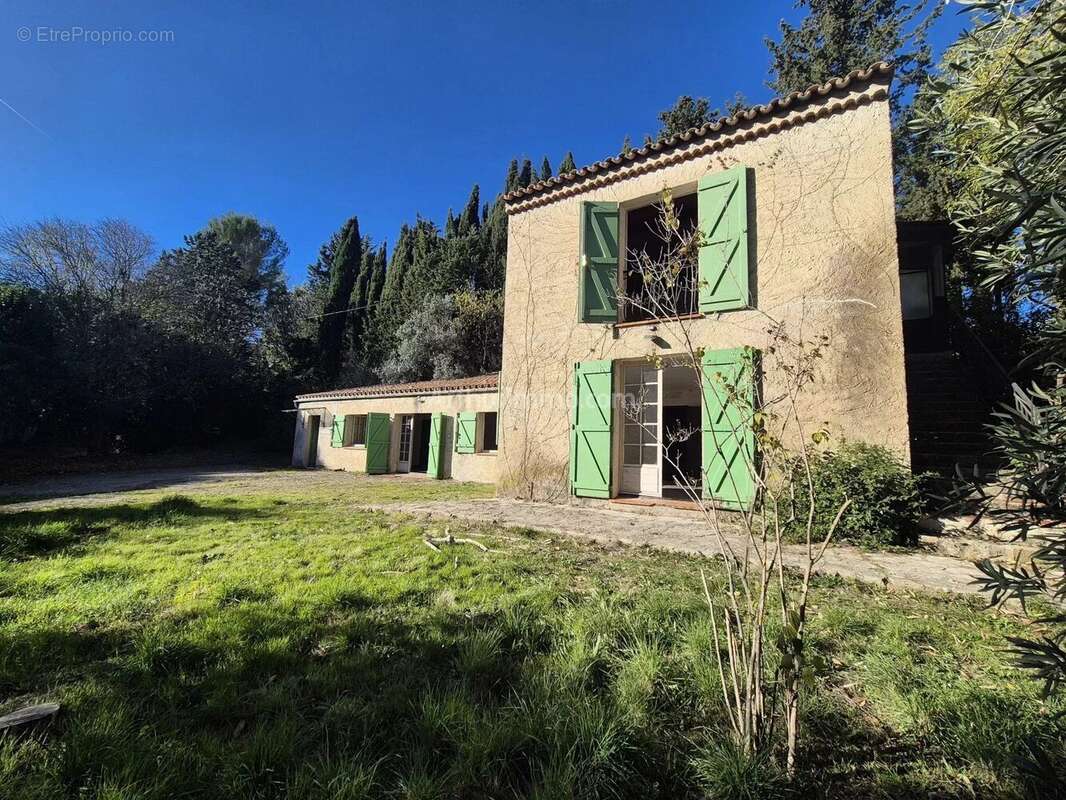 Maison à DRAGUIGNAN