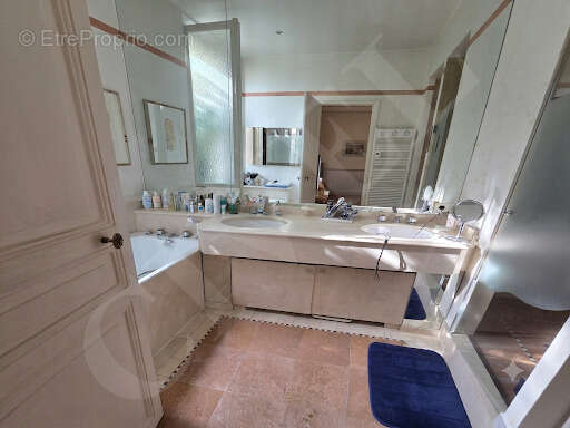 Somptueux appartement de quatre chambres au sein d'une adresse de prestige - photo 5